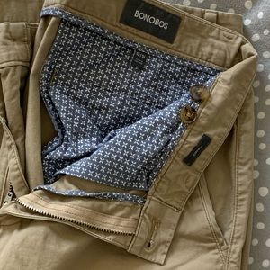 Bonobos lightweight tailored chinos 32x34